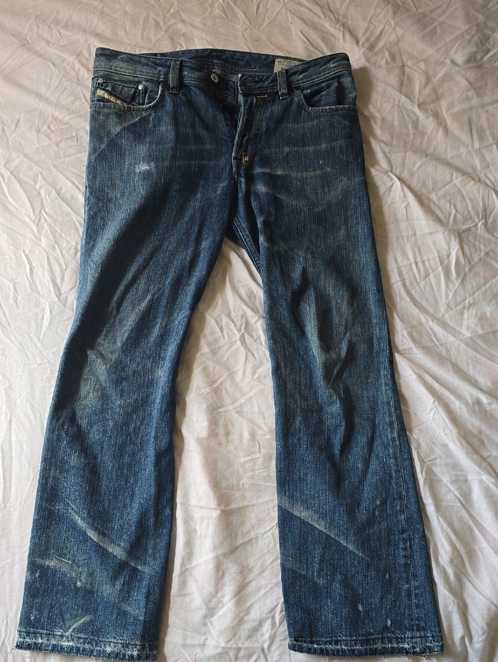 Diesel Shazor Men’s  Indigo Distressed Straight Jeans